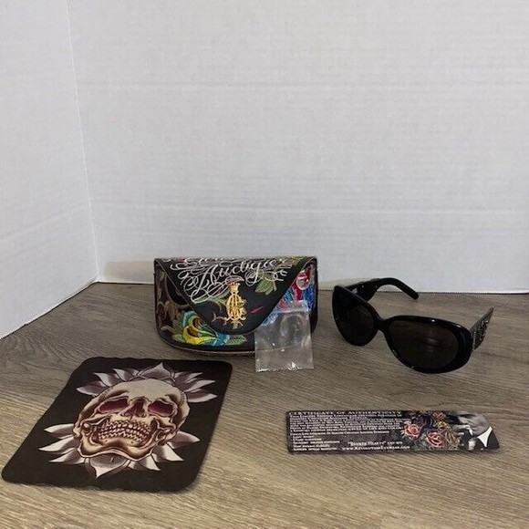 Christian Audigier Sunglasses “Broken Hearts” CAS-410 Black 62-14-130 Crystals main image 8